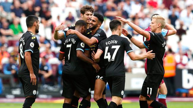 久尔杰维奇：明年国青队要参加国际比赛，跟一些世界强队交手（久尔杰维奇：国青明年将出战国际赛，与多支世界劲旅过招）