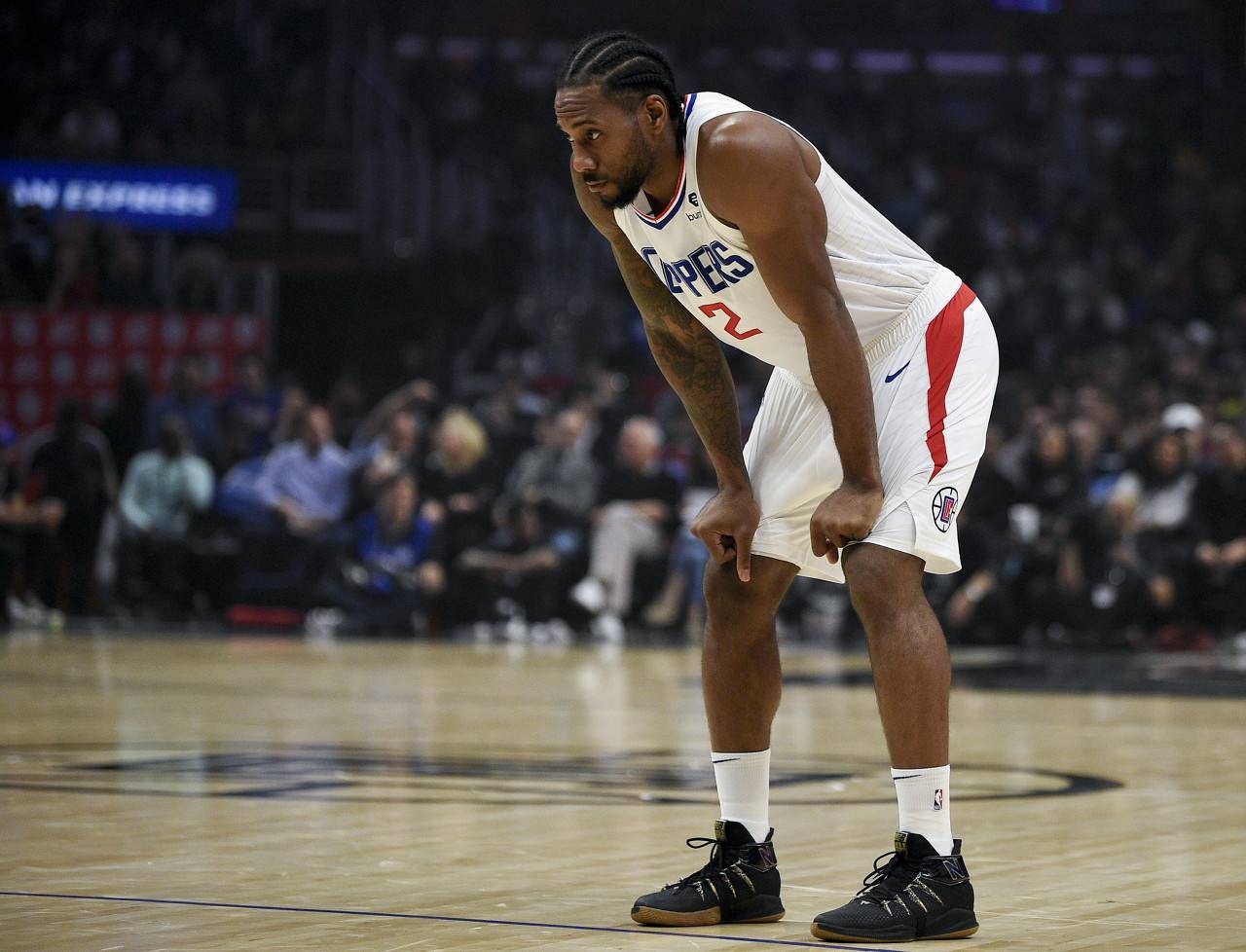 本轮欧冠最佳阵容：诺伊尔、福登、奥斯梅恩、梅里诺在列（欧冠本轮最佳阵容出炉：诺伊尔、福登、奥斯梅恩、梅里诺入选）