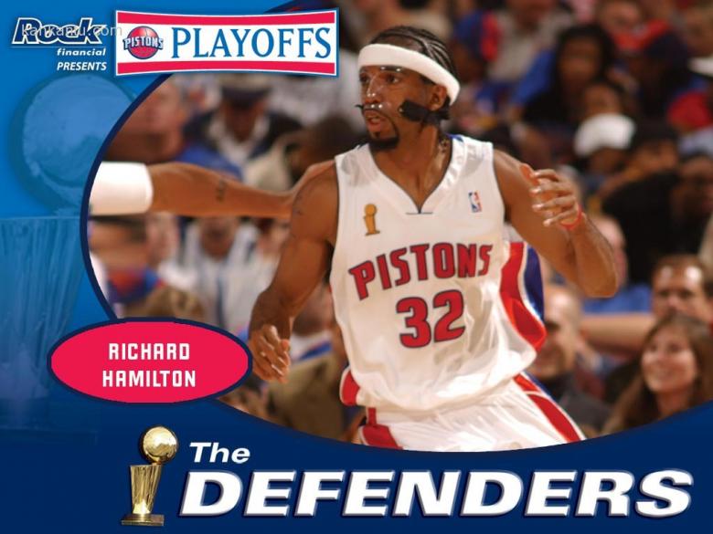 翻新太贵，维罗纳市长托马西提出把维罗纳现主场直接拆除再重建（翻新成本过高，维罗纳市长托马西建议将现有主场拆除重建）