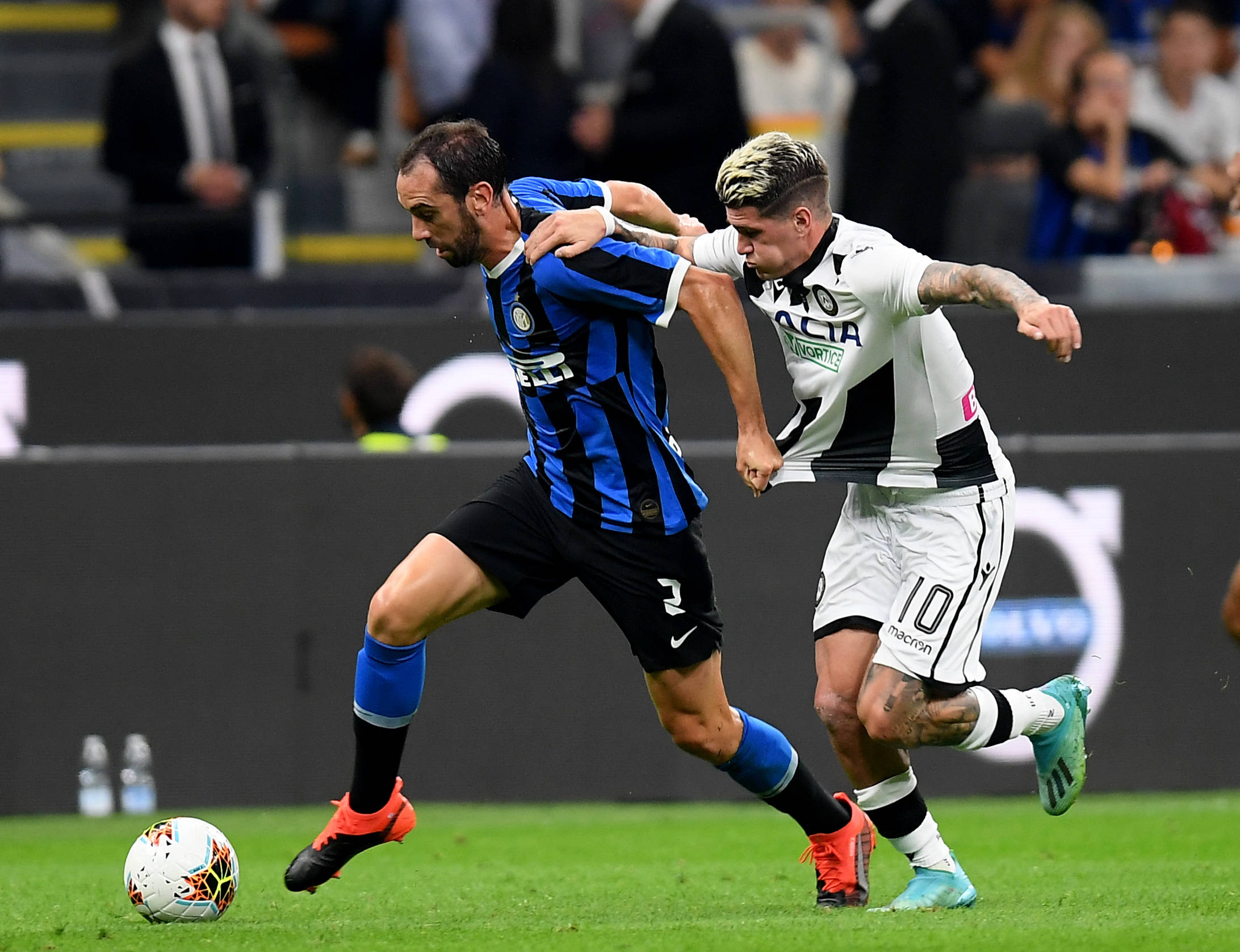 基耶利尼：相信伊尔迪兹会留队很多年；DV9受伤不会影响引援（基耶利尼：坚信伊尔迪兹将长期留队；DV9伤情不影响引援计划）