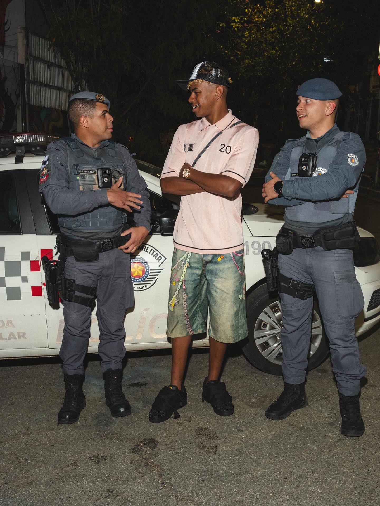 莫雷托：米兰可能会尝试将莱奥的合同再延长两到三年（莫雷托：米兰或将推动与莱奥续约两至三年）