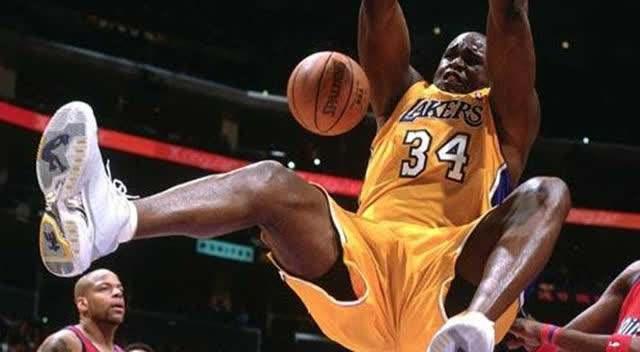 齐达内：小球员要先感受到足球的乐趣，再考虑职业发展问题（齐达内：先让孩子爱上足球，再谈职业道路）