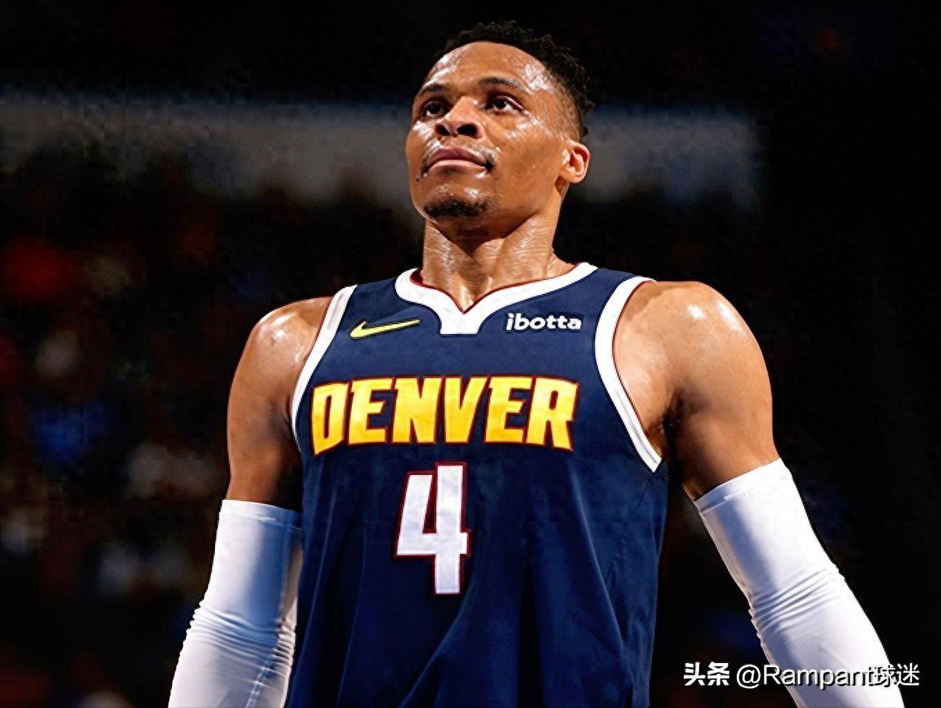 英超争四大战愈演愈烈（英超前四之争日趋白热化）