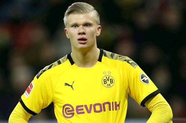 美媒扒爱德华兹离场前爆笑细节：指着3个裁判一顿痛骂 没放过一人（美媒曝爱德华兹离场前搞笑细节：对三位裁判连番怒怼，一个也不放过）